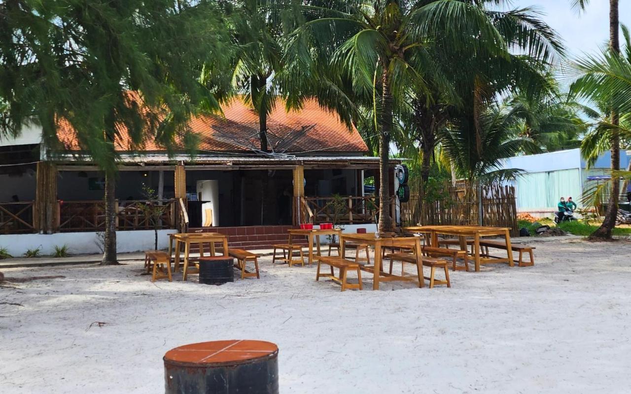 Mad Monkey Koh Rong Hostel Kaoh Touch Exterior photo