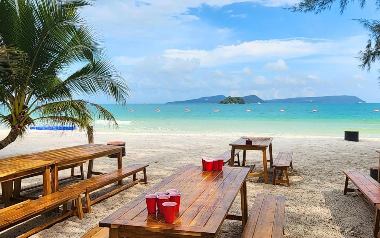 Mad Monkey Koh Rong Hostel Kaoh Touch Exterior photo