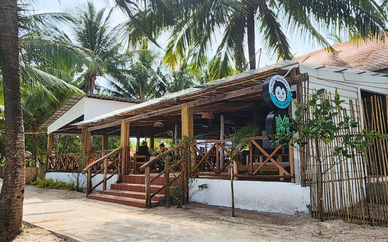 Mad Monkey Koh Rong Hostel Kaoh Touch Exterior photo