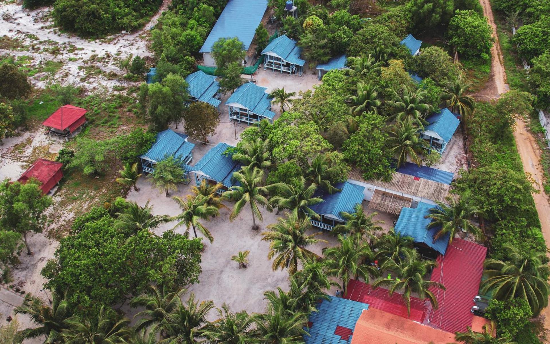 Mad Monkey Koh Rong Hostel Kaoh Touch Exterior photo